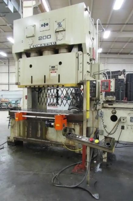 220 TON KOMATSU DOUBLE CRANK GAP FRAME PRESS