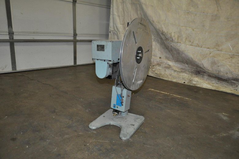 100 LB X 4" FUTABA MOTORIZED UNCOILER