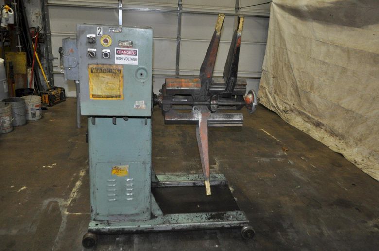 2500 LB X 18" CWP MOTORIZED UNCOILER