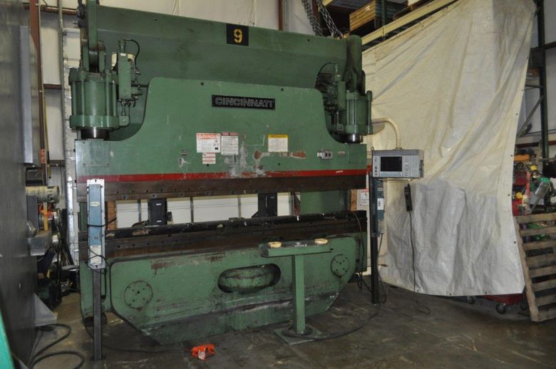 350 TON X 12' CINCINNATI HYDRAULIC PRESS BRAKE
