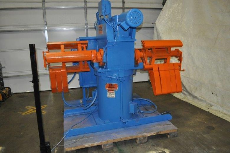 5000 LB x 18" DALLAS MOTORIZED DOUBLE END UNCOILER