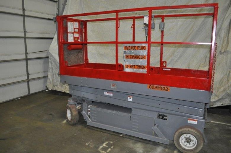 MAYVILLE M.E.C. 2034 HT SCISSOR LIFT