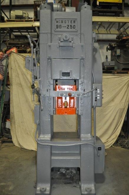 250 TON MINSTER KNUCKLE JOINT PRESS