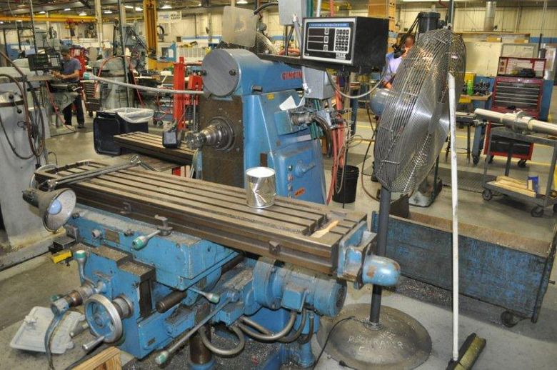 CINCINNATI UNVERSAL MILLING MACHINE CINOVA 80 205-12