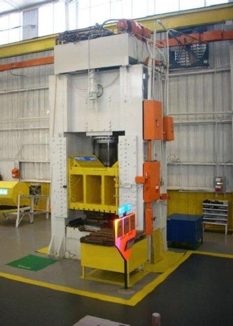 600 TON PACIFIC HYDRAULIC PRESS