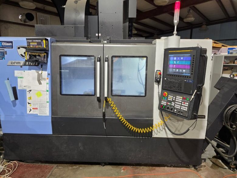 Doosan DNM 5700S CNC Vertical Machining Center (2022)