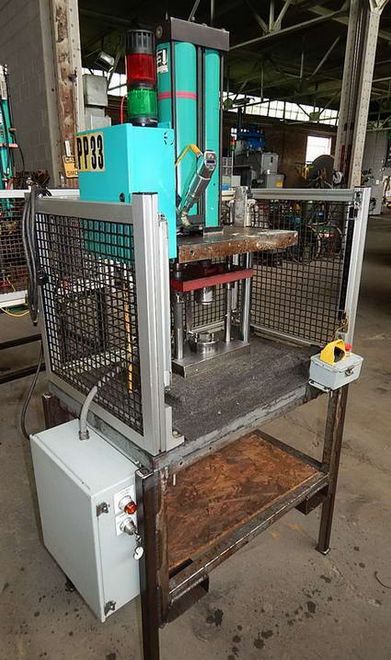 4 TON TOX PRESSOTECHNIK