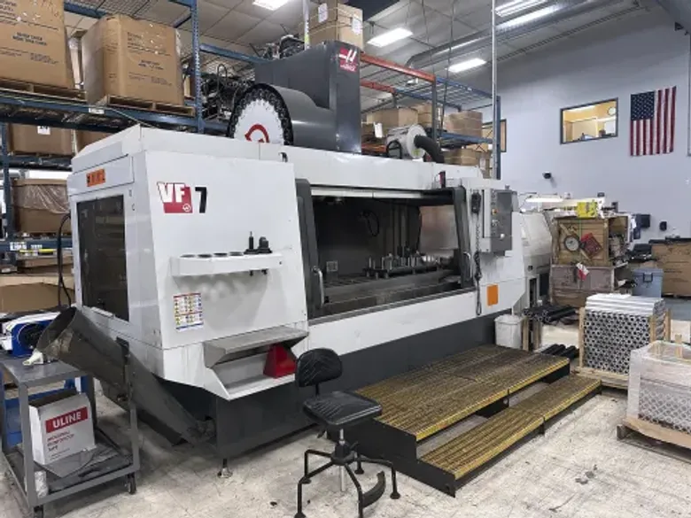 Haas VF-7/50 (2012) VMC Vertical Machining Center