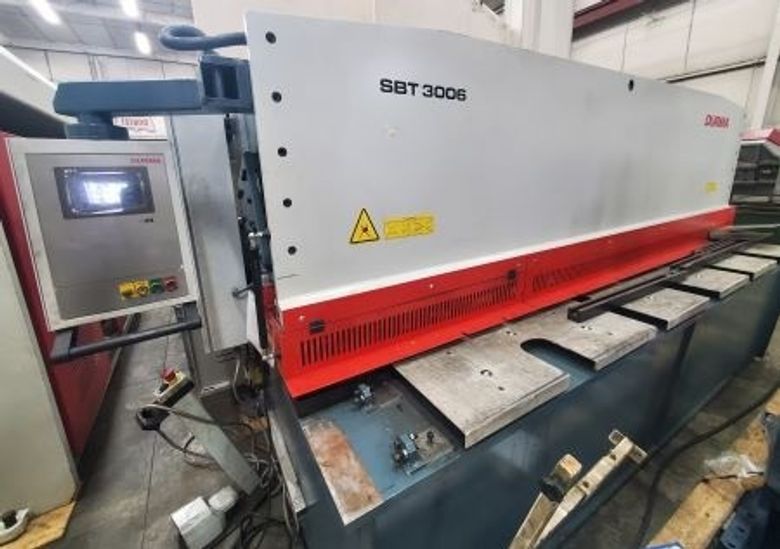 Durma SBT 3006 10′ 2″ x 1/4″ Hydraulic Swingbeam Shear (2019)