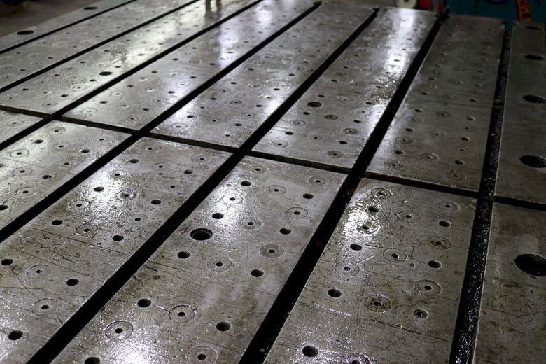 139' X 84' X 8' T-SLOTTED BOLSTER PLATE: STOCK #72892