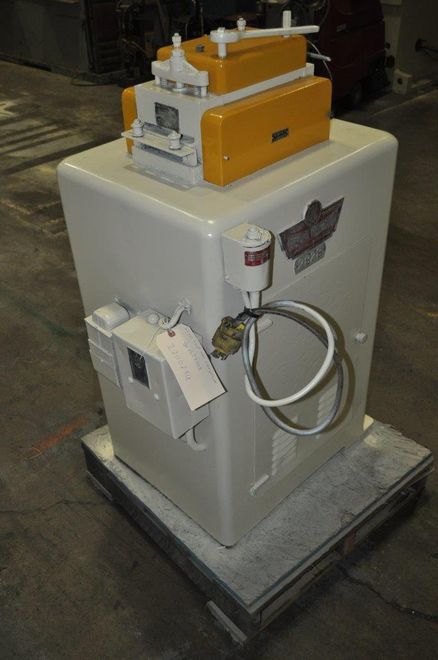 6" x .062" CWP 17 Roll Straightener