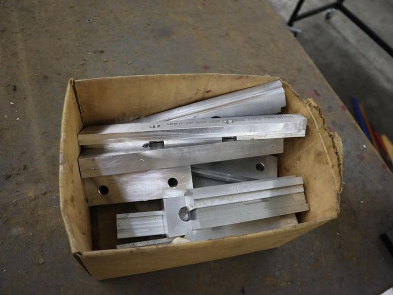 Vise Jaws for 6" Machine Vises, Aluminum- Auction Item
