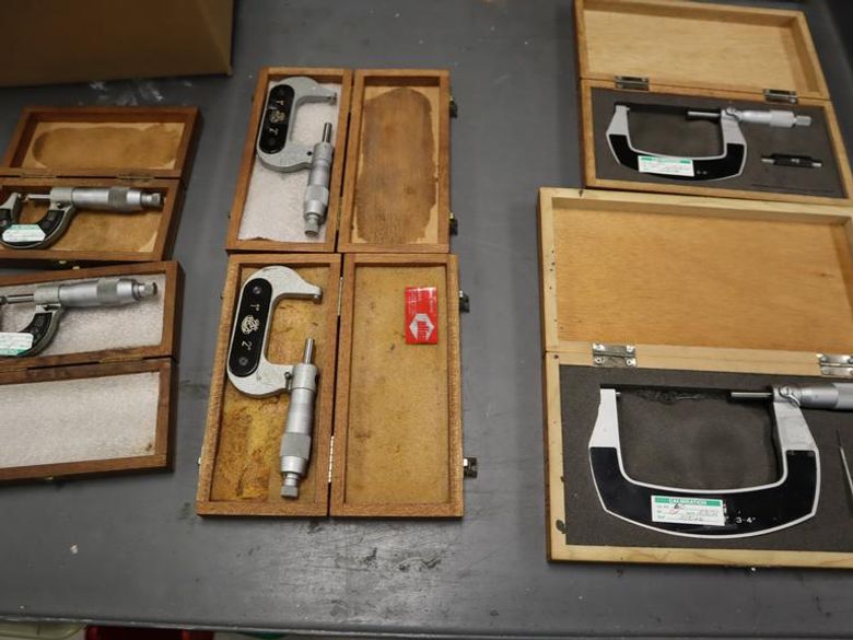 SPI & Etalon Standard Micrometers (6pcs), (2) Etalon 0-1", (2) Etalon 1-2", (1) SPI 2-3", (1) SPI 3-4", In Wood Cases- Auction Item