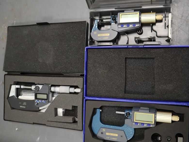 Digital Micrometers (3pcs), (1) Mitutoyo 0.-1" Blade Mic, (1ea.) Pro-Check 0-1" & 1-2" Mic- Auction Item