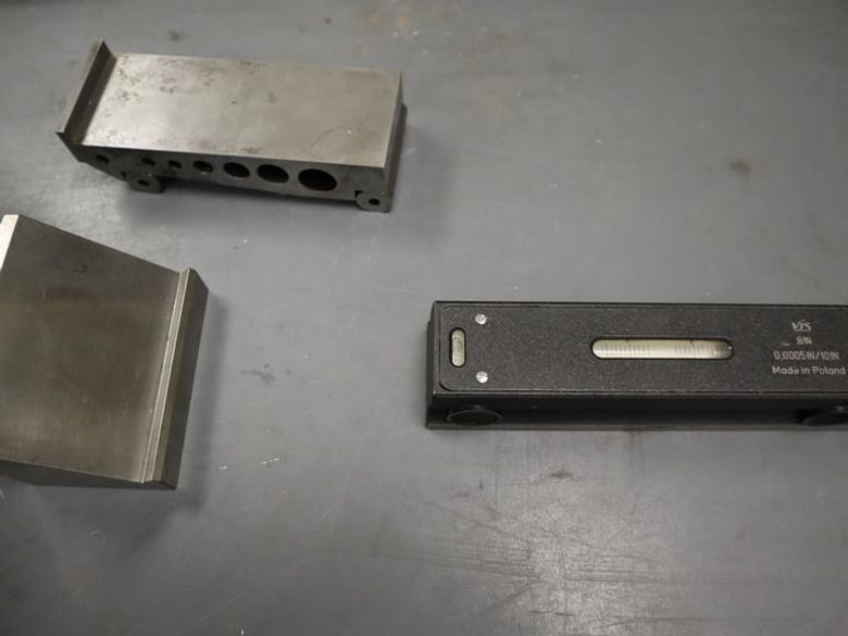 VIS 8" Precision Level .0005IN, 2.5" x 6" Precision Sine Bar, Angle Block- Auction Item