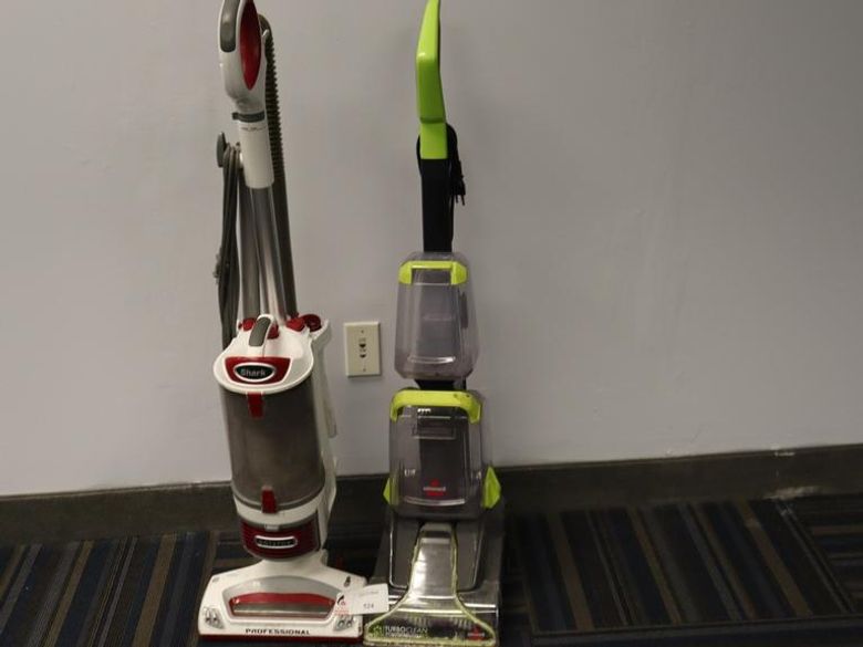 Shark Vacuum and Bissel Turbo Clean Carpet Cleaner- Auction Item