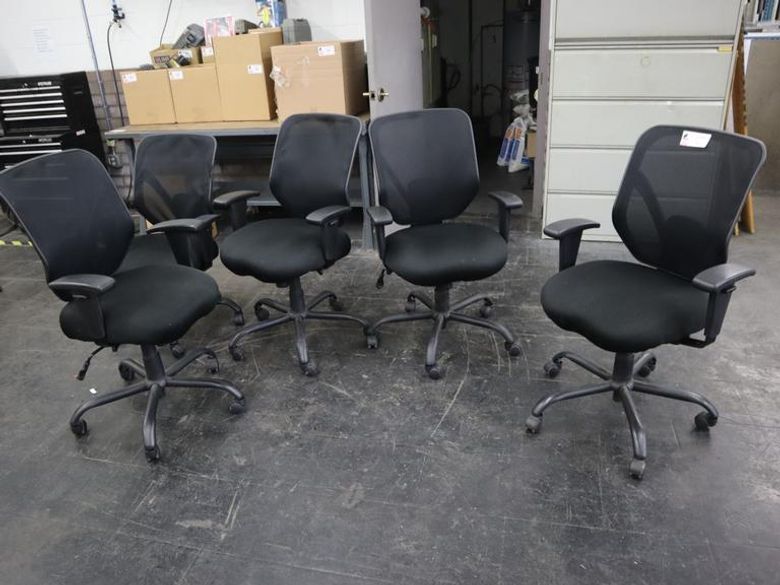 Matching Black Office Chairs (5)- Auction Item