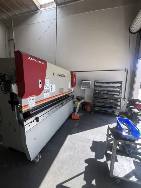 Accurpress 713010 130 Ton x 10′ CNC Press Brake with 2-Axis Back Gauge (2011)