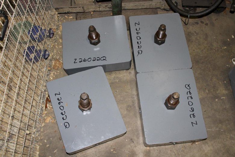 16" X 13" X 6" VIBRO DYNAMIC ANTI VIBRATION MOUNTS