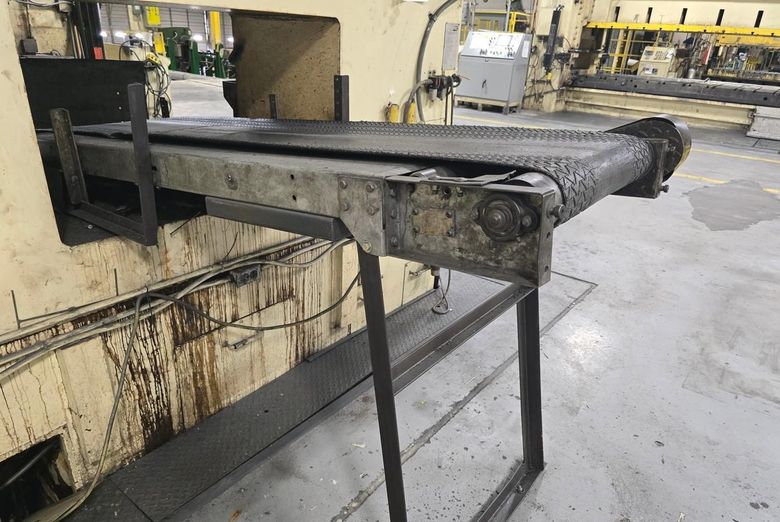 6' X 18" HYTROL FLAT BELT CONVEYOR