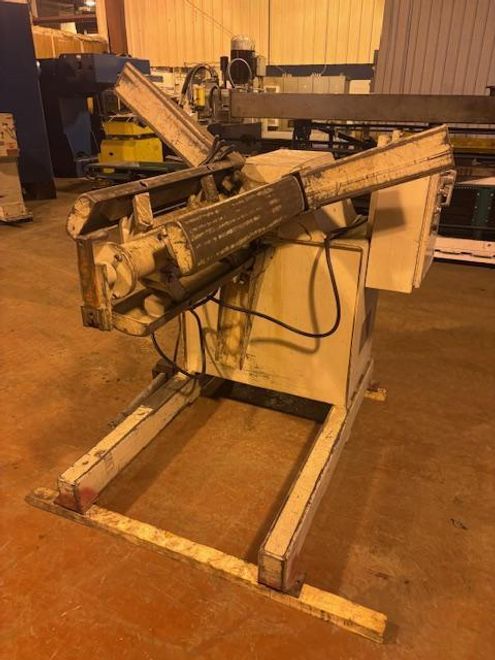 6000 LB X 36" FEED LEASE MOTORIZED UNCOILER