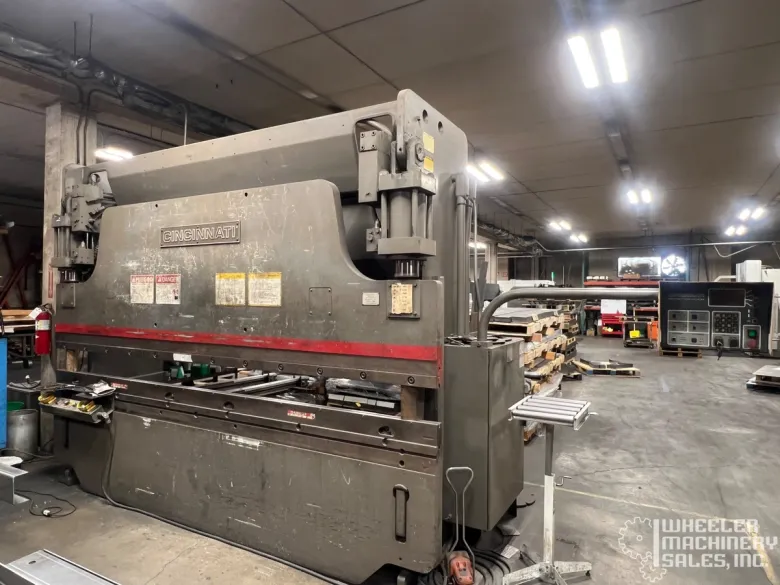 CINCINNATI CB90II X 10 Ft. Hydraulic Press Brake #8371