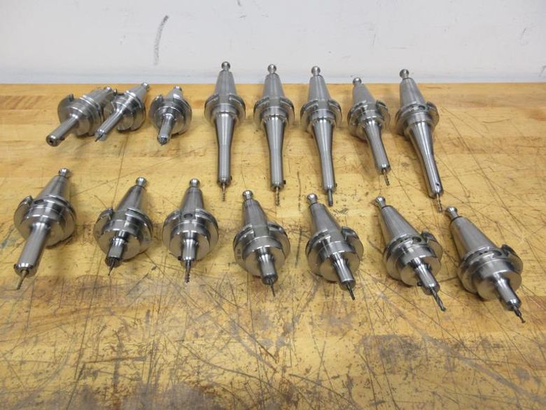 Pioneer CAT40 (15pcs) Ext & Reg Length End Mill Holders, 1/8", 3/16", 1/4" Diameters- Auction Item