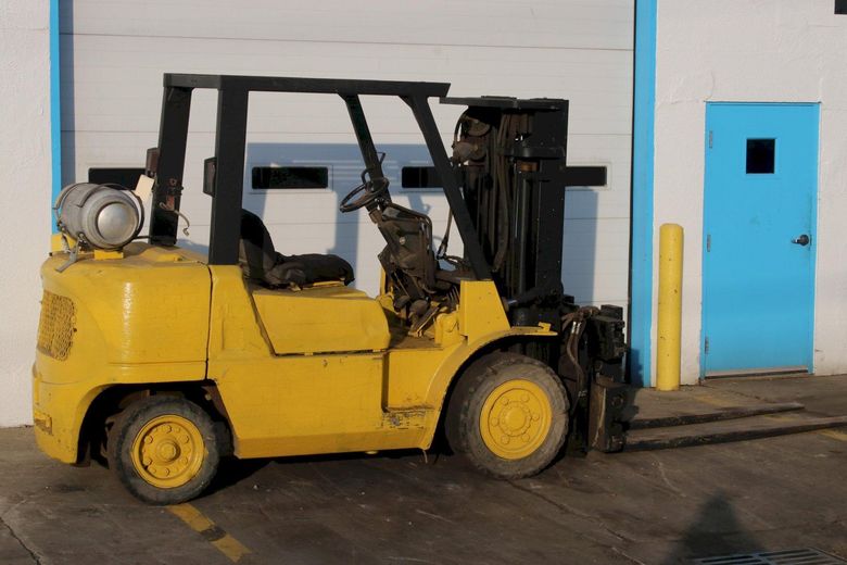 8000 LBS CATERPILLAR PROPANE FORKLIFT: STOCK #75938