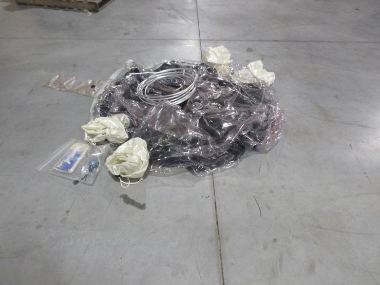 Inflatable Table Top Welding Enclosure, Approx 48" Diameter with Tubing and Patching Accessories- Auction Item