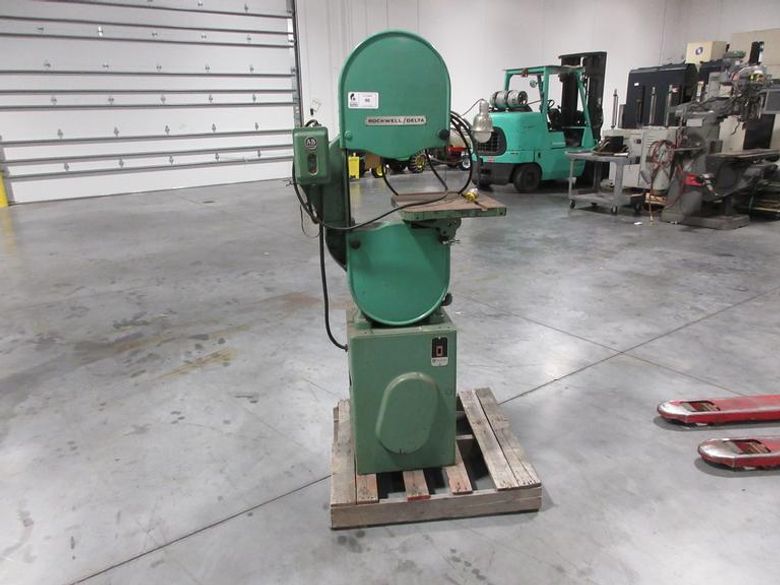 Rockwell/Delta 28-380, 14" Wood and Metal Cutting Vertical Bandsaw- Auction Item