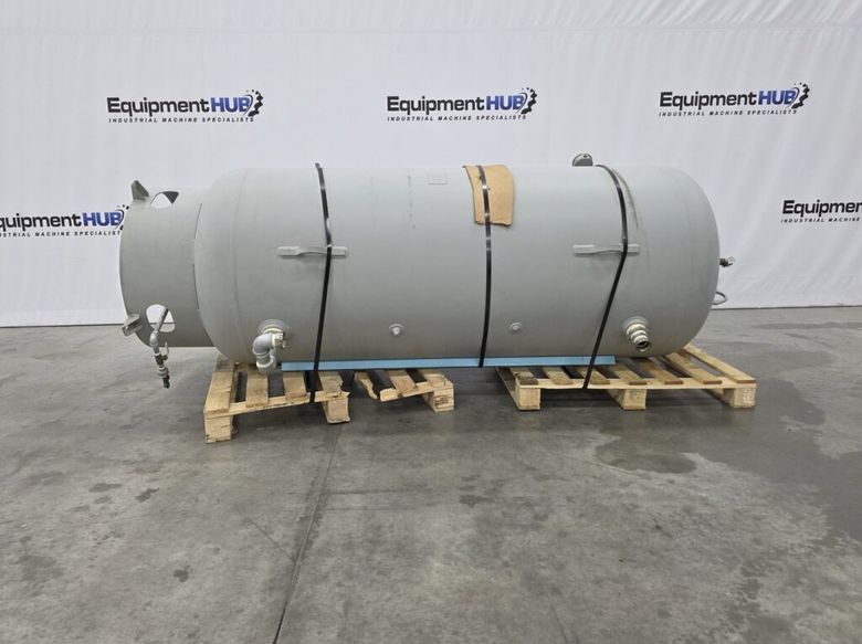 240 Gallon Vertical Air Receiver Handling Compressed Tank