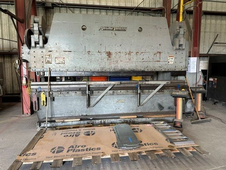 2004 Accurpress 740014 Press Brake (#6037)