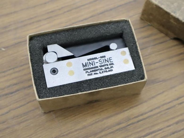 Kingmann WHite Mini-Sine- Auction Item