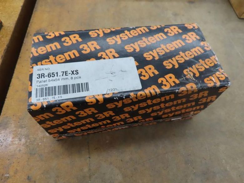 System 3R-651.7E-XS Macro Pallet (8) In Box- Auction Item