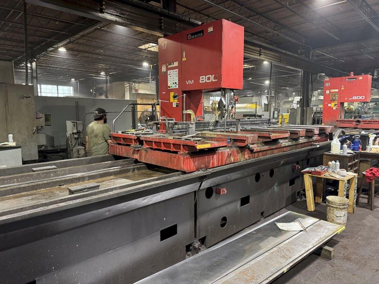 Amada Vertical Band Block/Plate Saw Model VM-3800