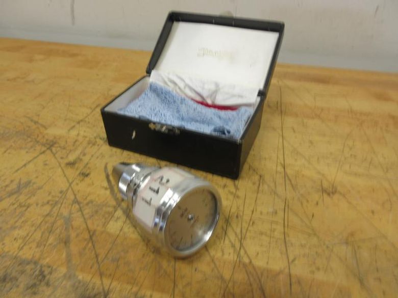 Tohnichi 15BTG-A Analog Torque Gauge 2-15 lb-in 0.2 Graduation in Protective Case- Auction Item