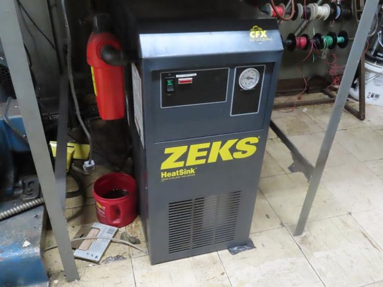 Zeks HeatSink 75HSGA100 Air Dryer- Auction Item