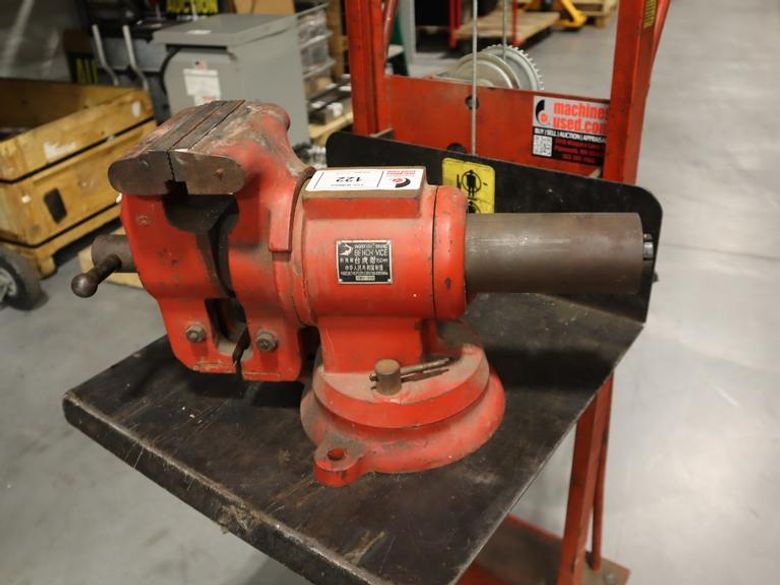 Swordfish 6" Bench Vise, Swivel Base- Auction Item