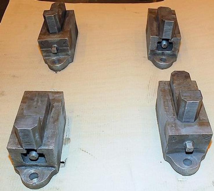 Chuck Jaws, (4), 11.5" Long, 4.375" Wide, 6.75" High, 1" Holes, Keyed, #30189
