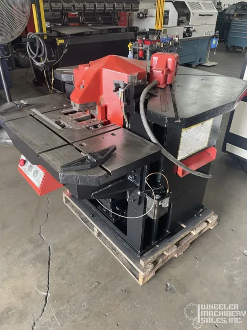 AMADA CSW-220 Hydraulic Corner Notcher #8276 #1