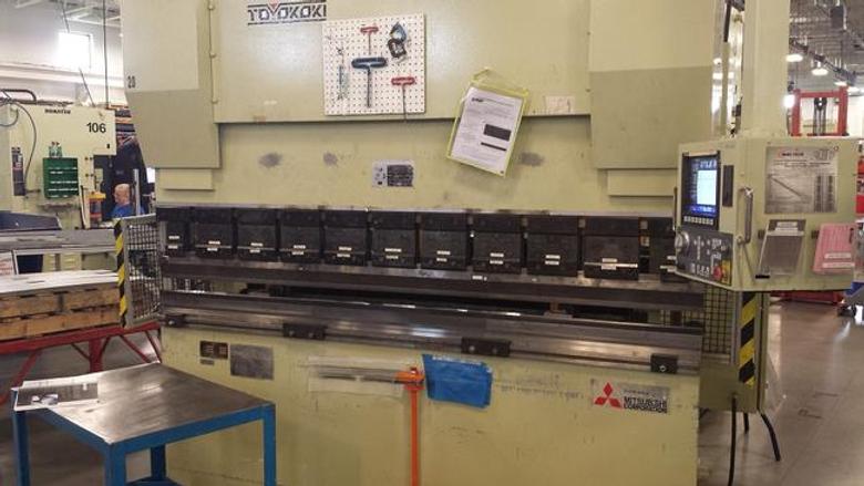 80 Ton Toyokoki APB-8025W, 98",4-Ax BGs (X,R,Z1,Z2),Compl Ram Punch Clmps,'96,#16113