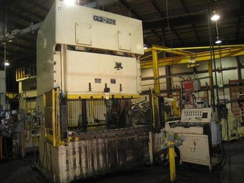 275 Ton Stamtec G2-250 Double Crank Gap Press