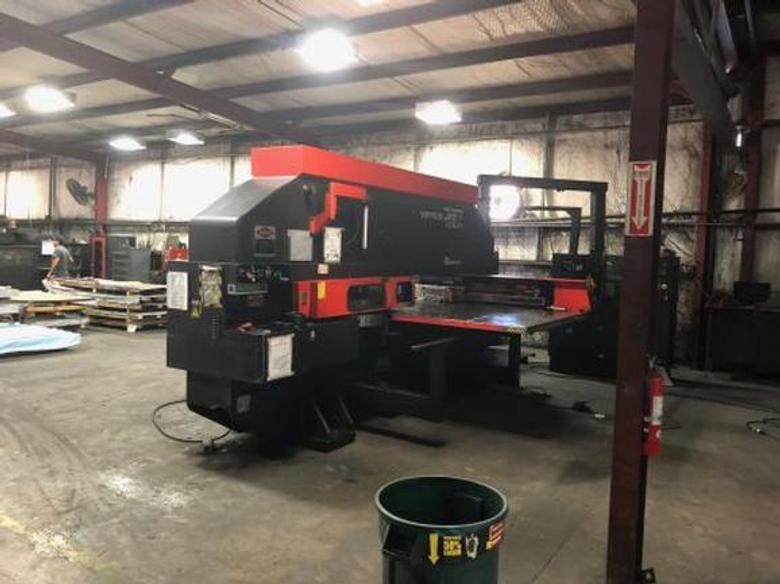 33 Ton Amada Vipros 367 Queen, Fanuc 18P, 58 Sta, 2 A/I, 2001