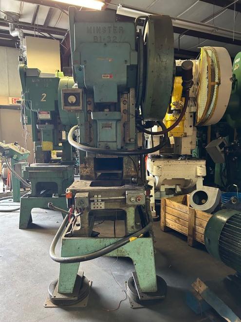 32 Ton Minster Press, Model B1-32 Fixed Base, S/N 16115, 1.5" Stroke, 0-400 SPM, 2.25" Slide Adj, 9" SH, STK# 1561