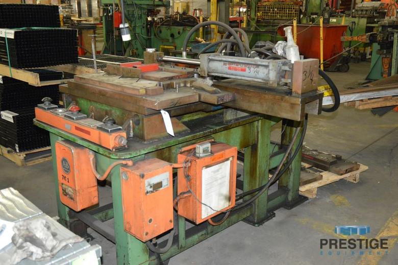 3/8" Diameter Hydraulic Wire Bender, 3-Hydraulic Cylinders, Set up V-Shape Bending, Dies, #31105