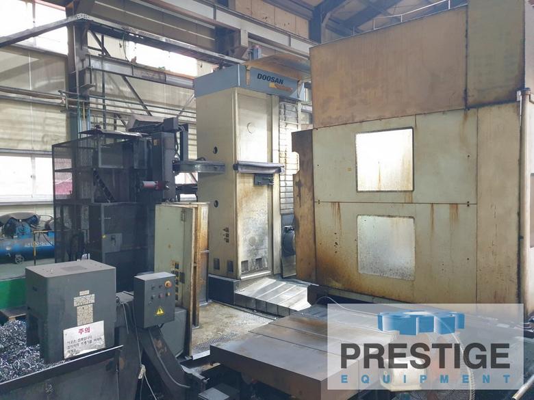 5.12" Doosan DB130CX, X-118", Y-78", W-63", Z-27.5", 70" x 63" Tbl, 60 ATC, CTS, Fanuc 18iMB, 2007, #43755