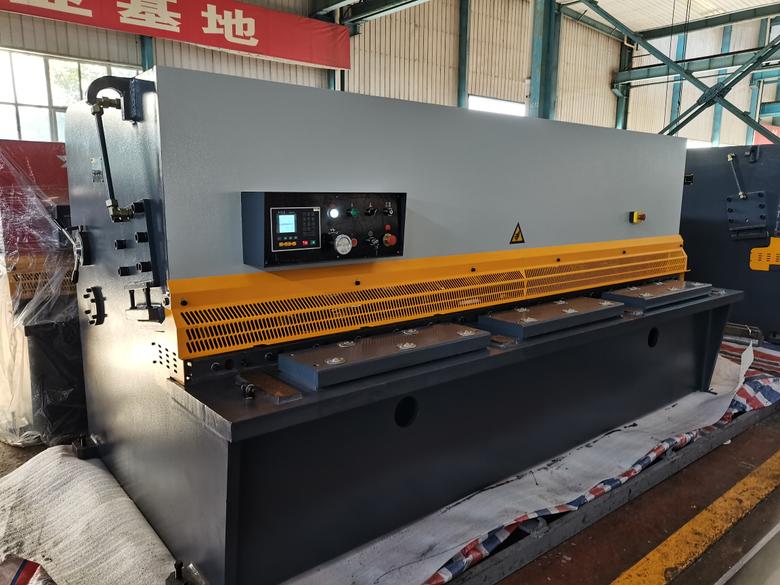 1/4" x 10', FICOM, #QC12Y-8x3200, 20 HP, hydraulic, Estun E21S BG, NEW