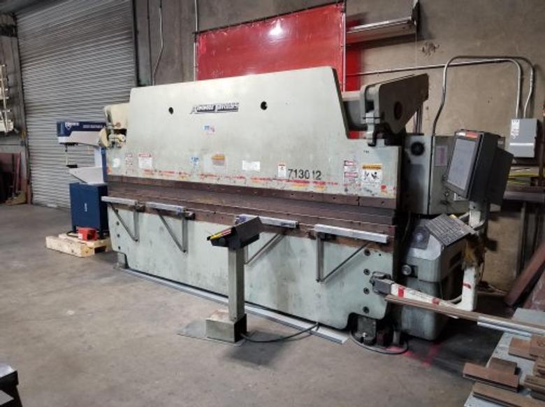 130 TON X 12' ACCURPRESS 713012 HYDRAULIC PRESS BRAKE
W/UPGRADED ETS 3000 CONTROL
MFG:2000
