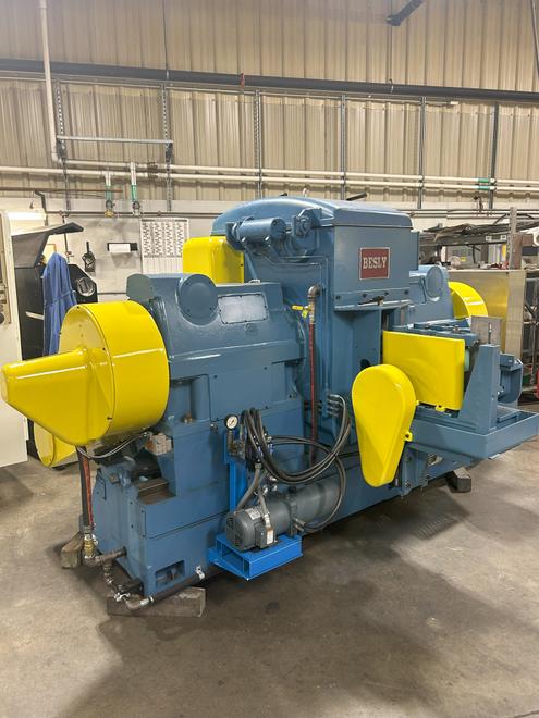 Besly DH6 Through Feed with remanufactured heads with ballscrew and servo feed.  30HP motors, Mitsubishi HMI with auto dressing and grindline return.  Production grinding up to 10" diameter rings.