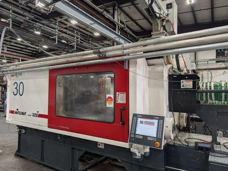 725 TON 140 OZ CINCINNATI MILACRON MS725 INJECTION MOLDING MACHINE, 2015